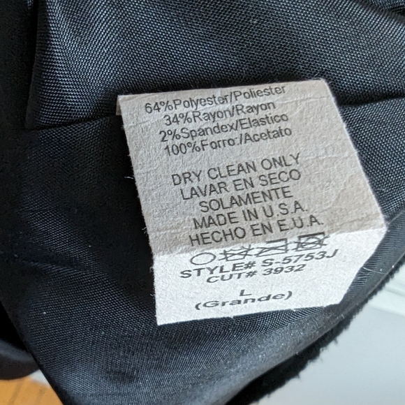 women's skirt - Picture 3 of 3